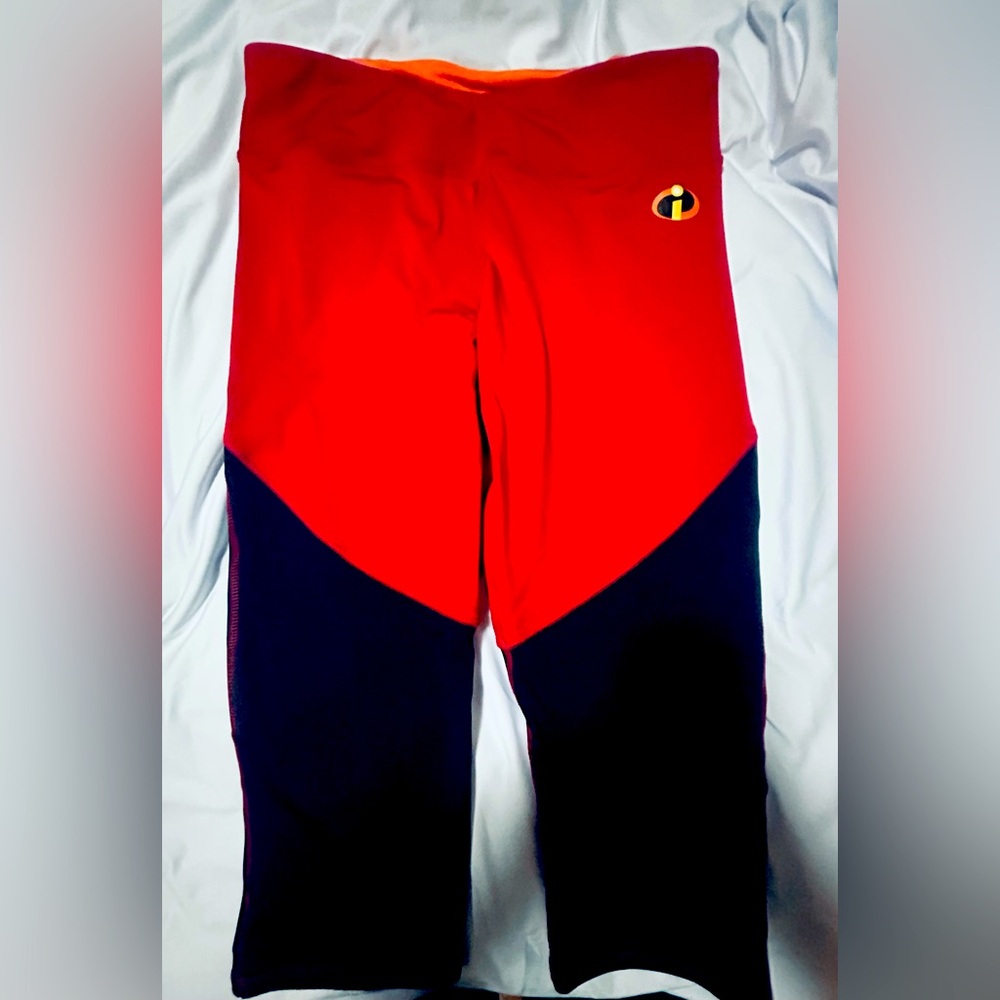 #127 like new size large Disney Pixar’s incredible tights